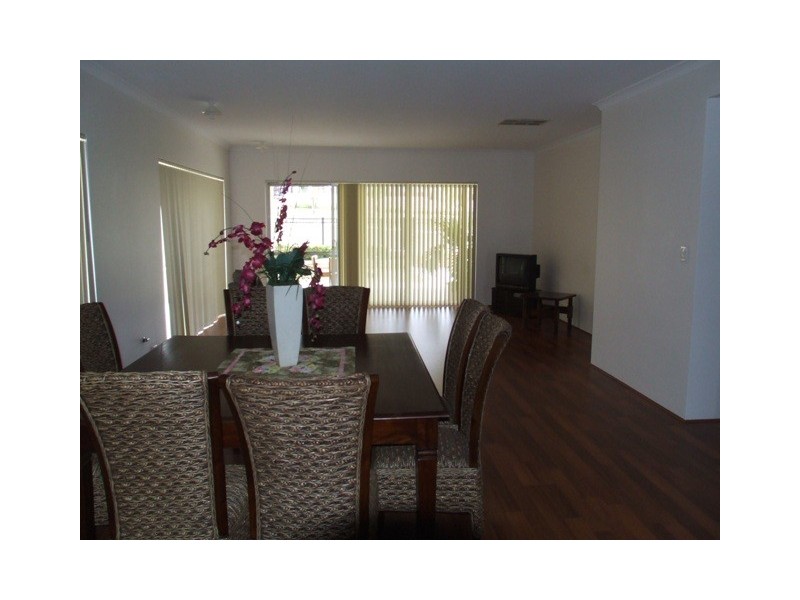 76 Cherokee Green, Clarkson WA 6030