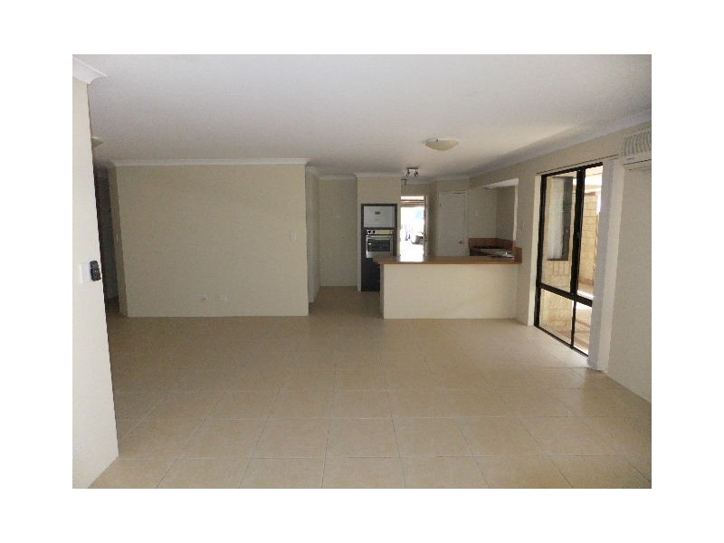 35 BRUNSWICK CIRCUIT, Banksia Grove WA 6031