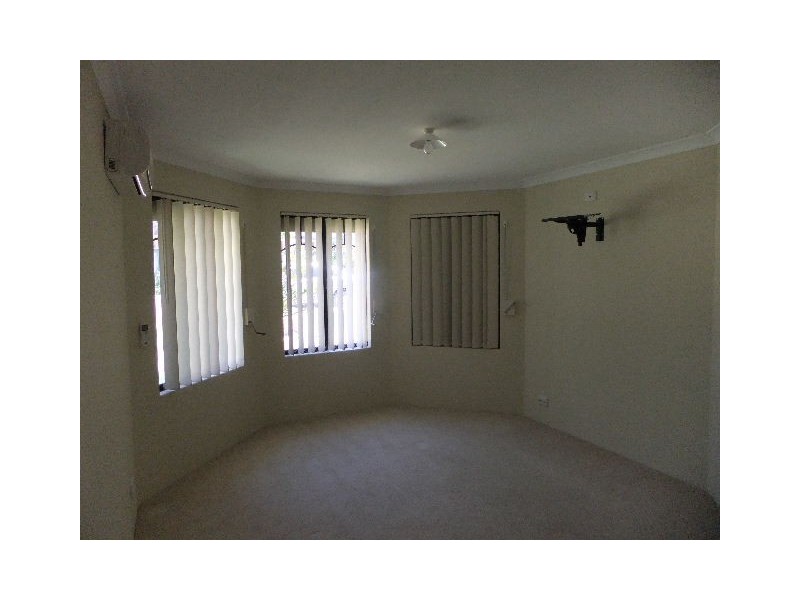 35 BRUNSWICK CIRCUIT, Banksia Grove WA 6031