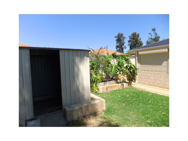 35 BRUNSWICK CIRCUIT, Banksia Grove WA 6031