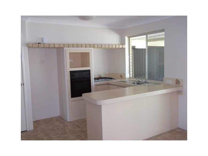 11 Jenolan Way, Merriwa WA 6030