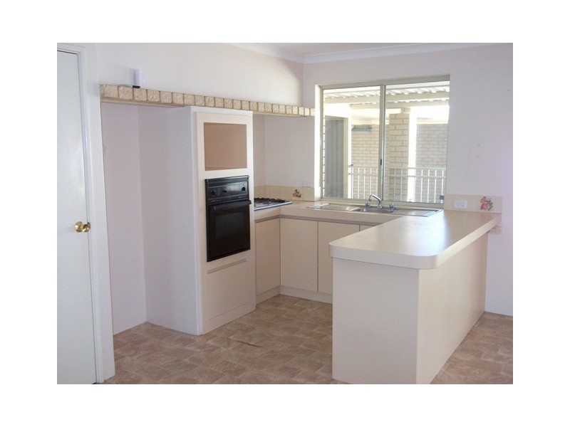 11 Jenolan Way, Merriwa WA 6030