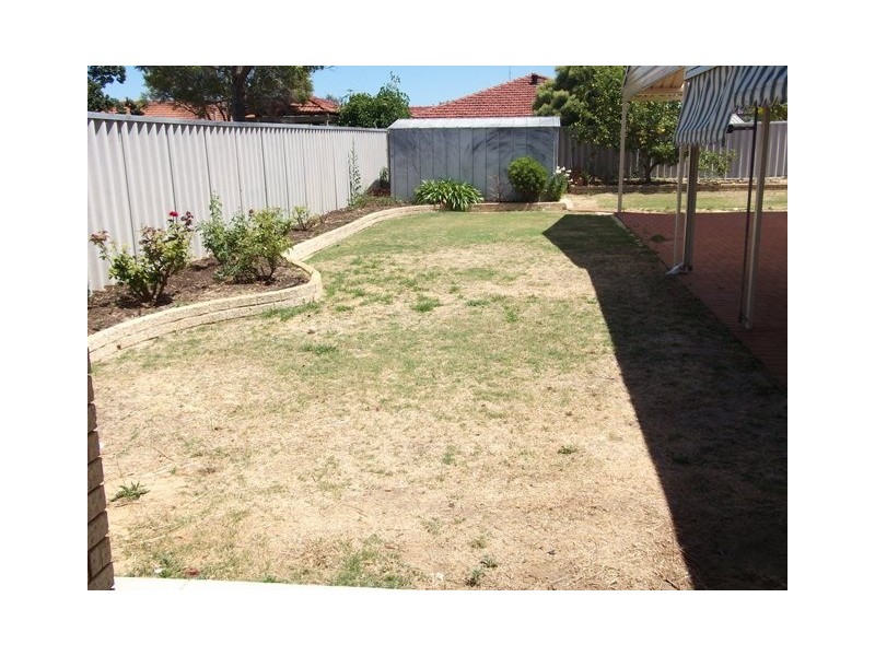 11 Jenolan Way, Merriwa WA 6030