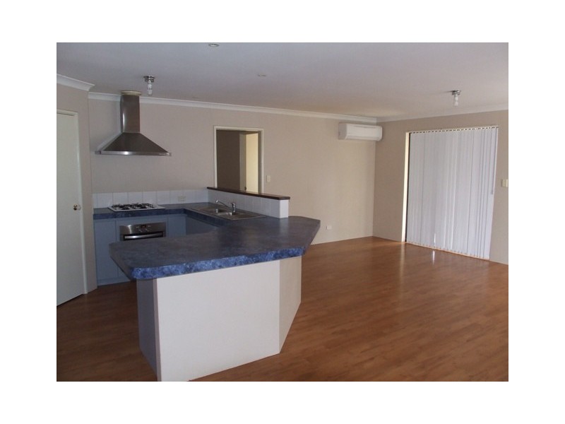 6 SYKES COVE, Clarkson WA 6030