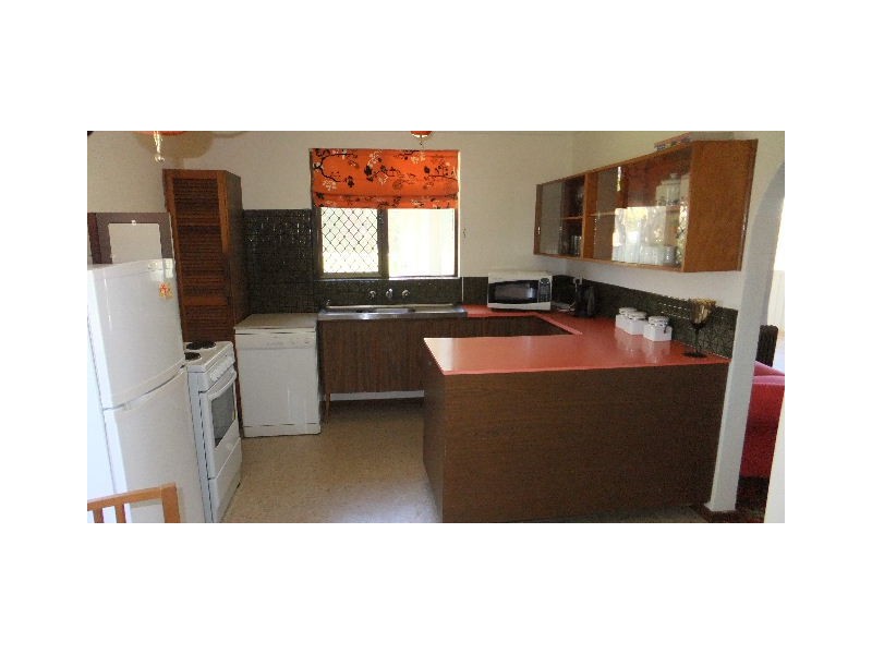 5 Hall Road, Quinns Rocks WA 6030