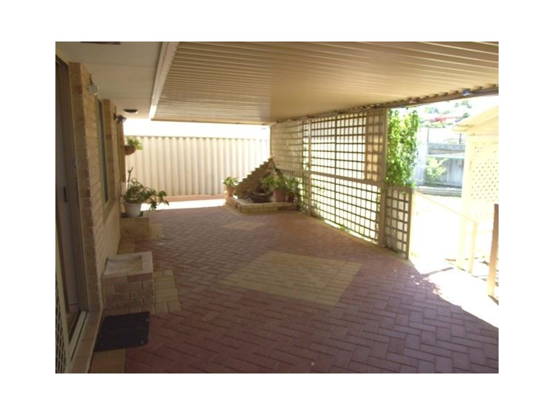 16 GARRIGAN PLACE, Clarkson WA 6030