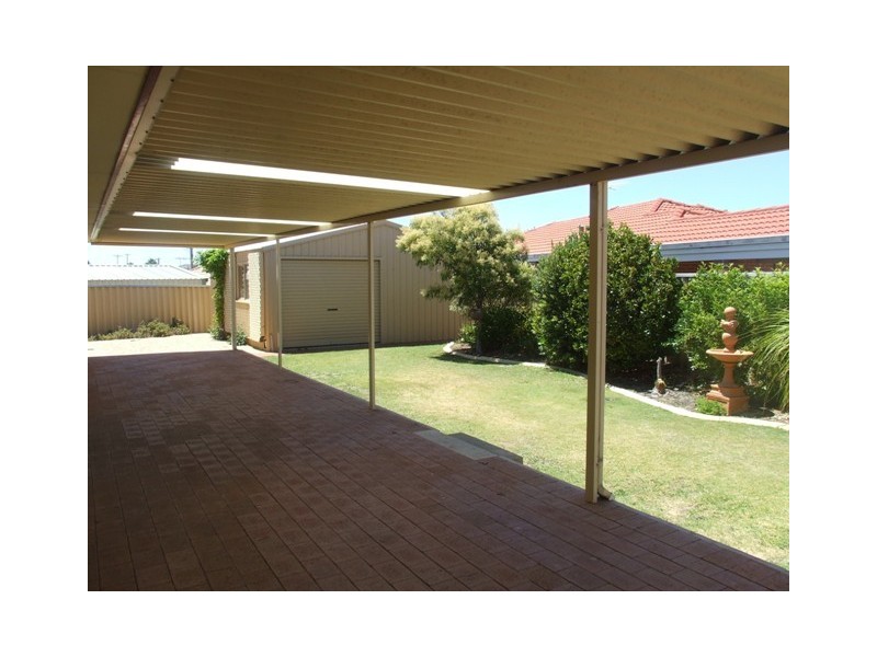 27 ALLARA RETREAT, Quinns Rocks WA 6030