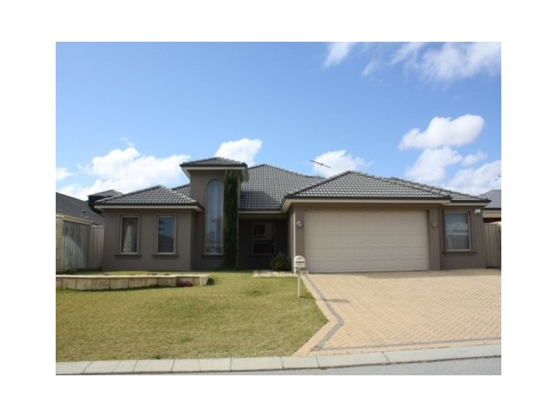 15 MANTA PASS, Mindarie SA 5309