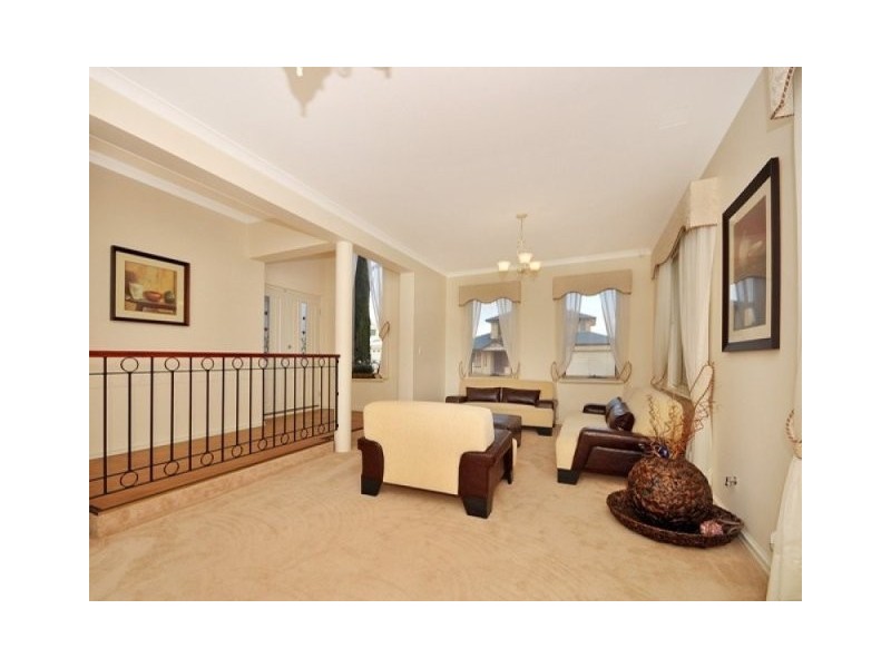 15 MANTA PASS, Mindarie SA 5309