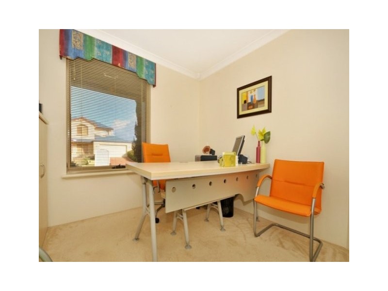 15 MANTA PASS, Mindarie SA 5309