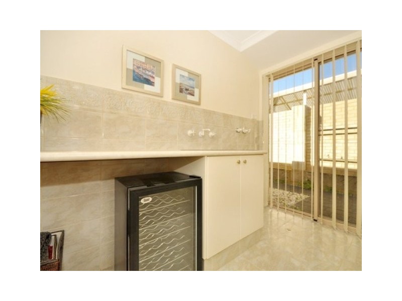 15 MANTA PASS, Mindarie SA 5309