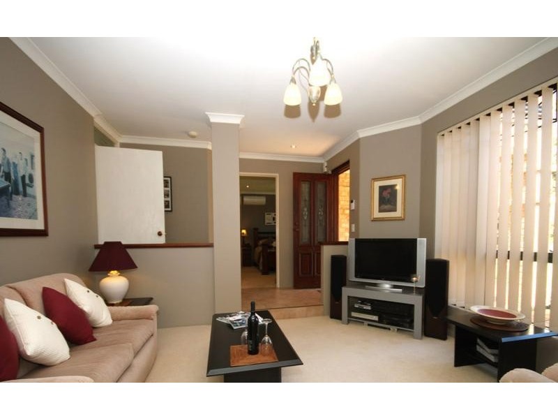 7 TALLIN LOOP, Mindarie WA 6030