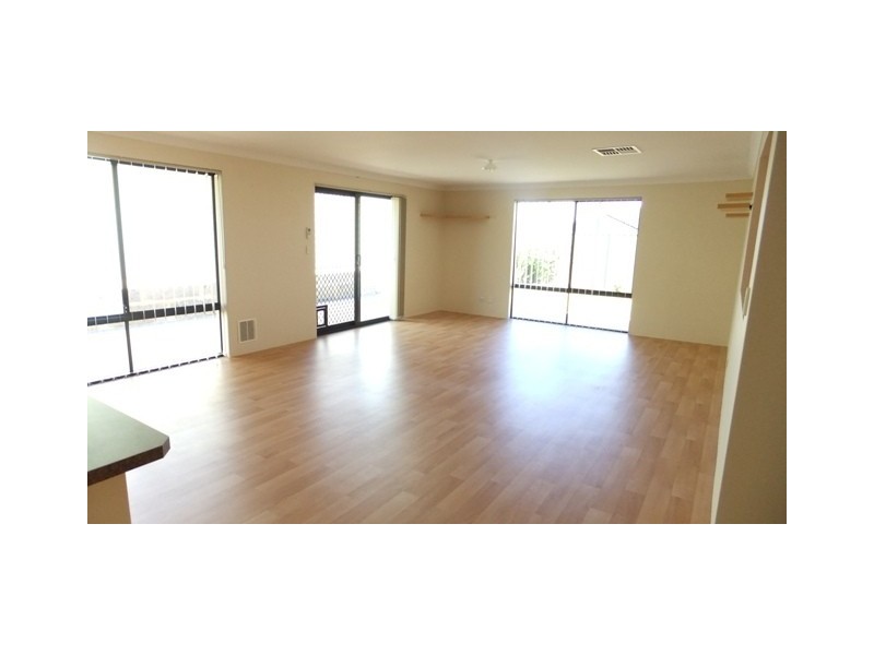 122 SEAGROVE BLVD, Merriwa WA 6030