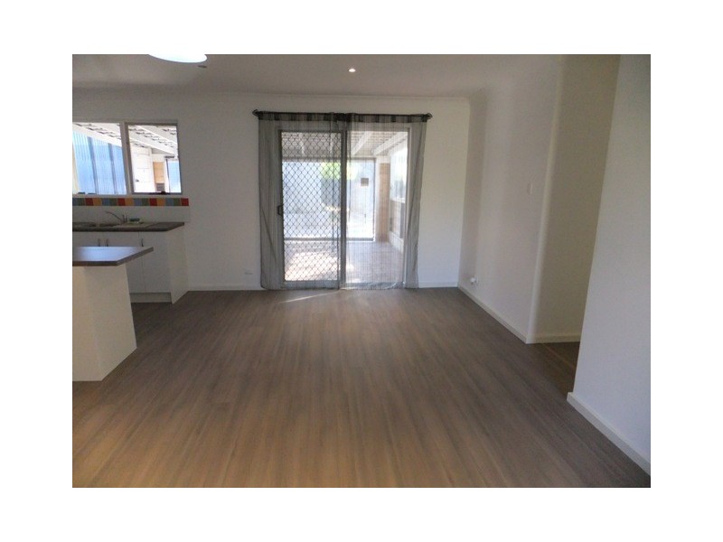 18 Leichhardt Drive, Two Rocks WA 6037