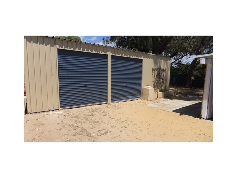 18 Leichhardt Drive, Two Rocks WA 6037