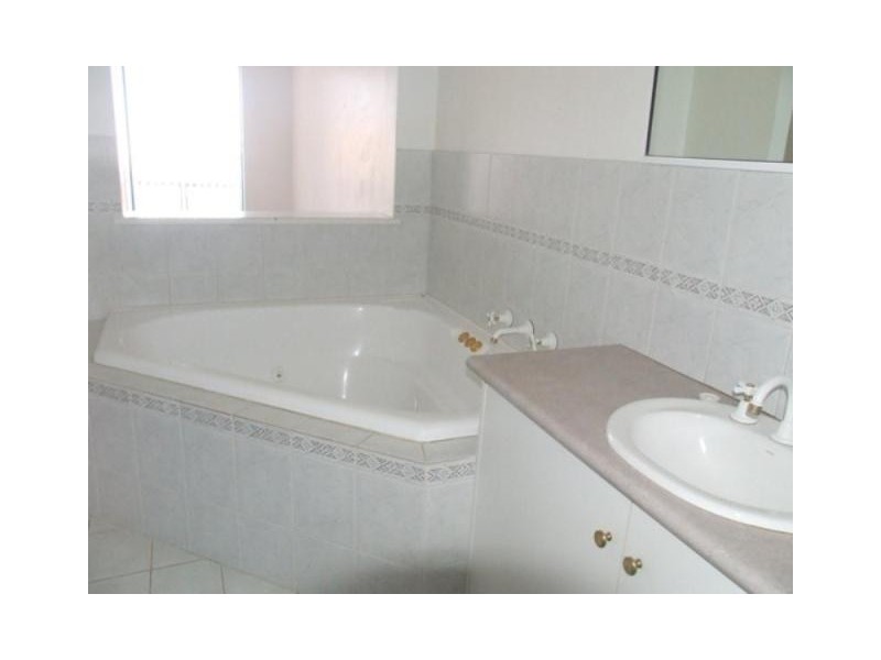 3/16 Toulon Circle, Mindarie WA 6030