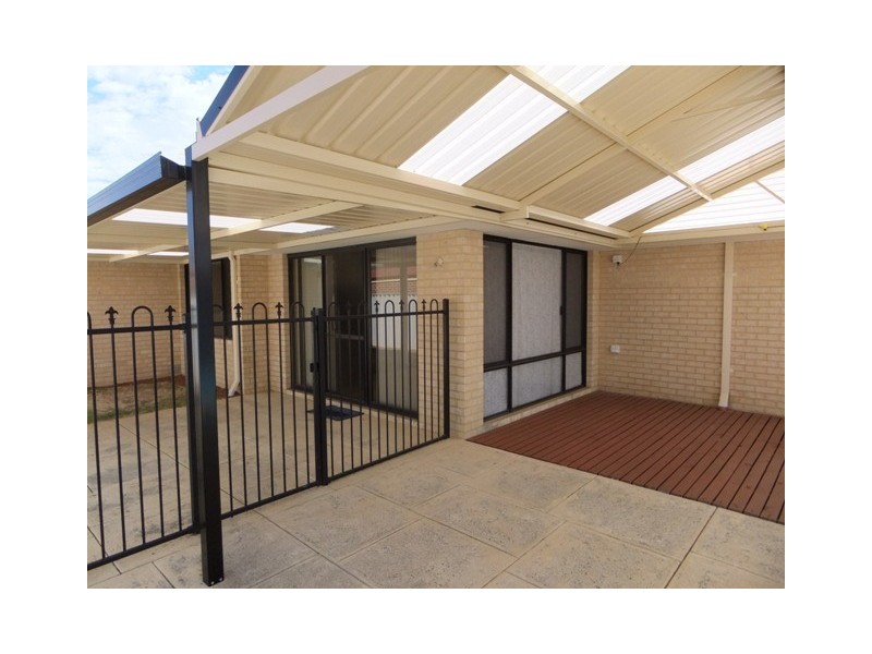 49 PALMERSTON CRESCEN, Tapping WA 6065