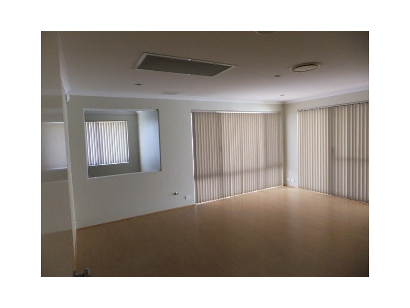 49 PALMERSTON CRESCEN, Tapping WA 6065