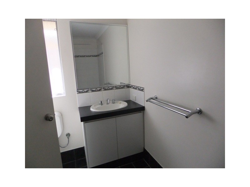 49 PALMERSTON CRESCEN, Tapping WA 6065