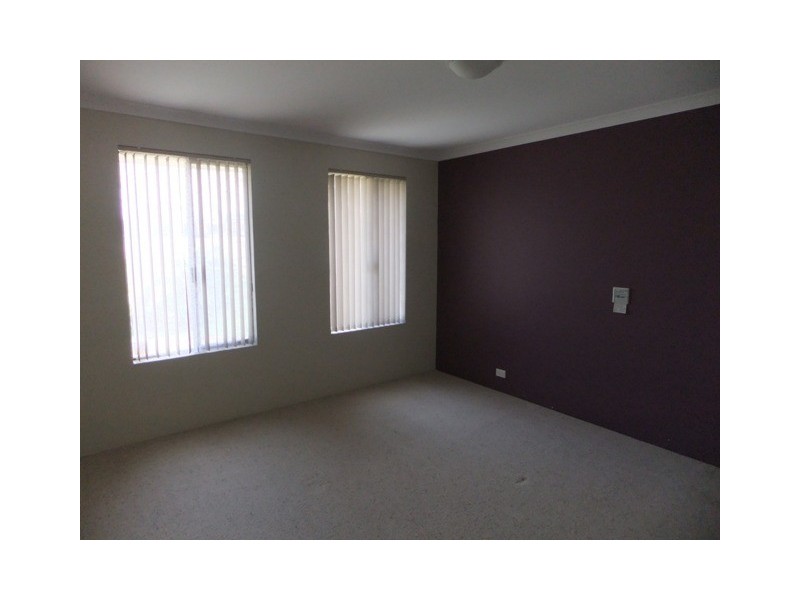 49 PALMERSTON CRESCEN, Tapping WA 6065