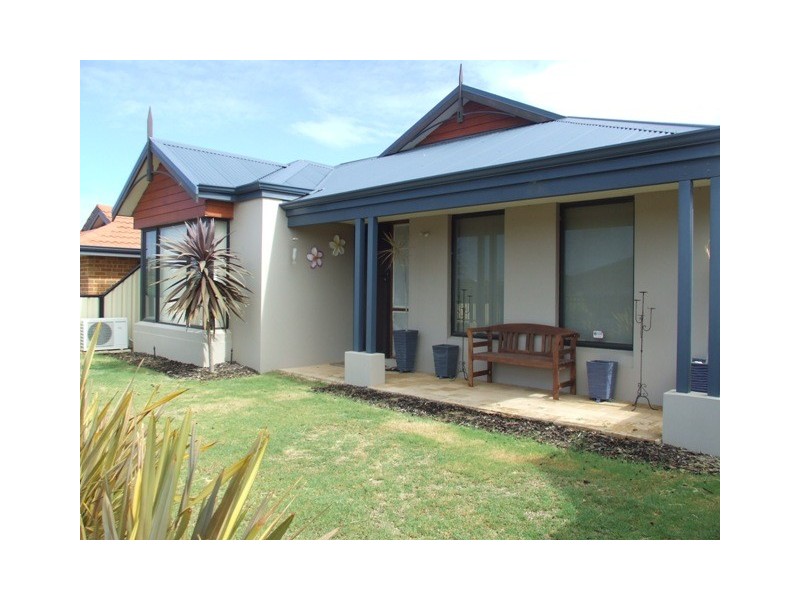 9 Salamanca Turn, Clarkson WA 6030