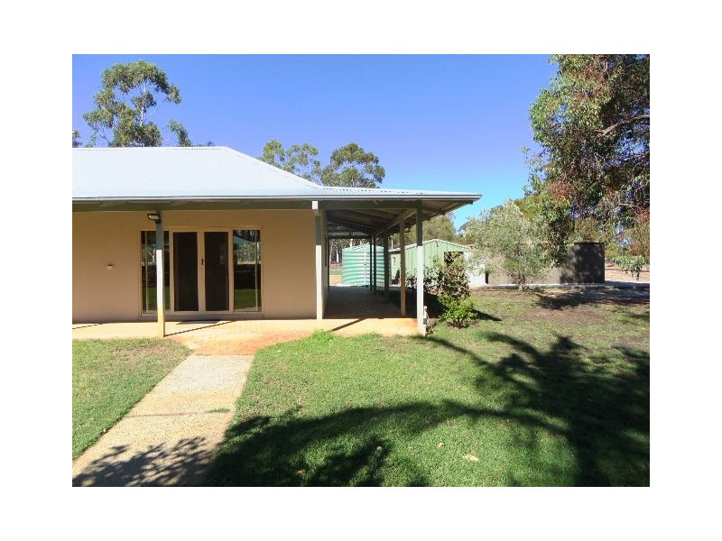 105 Garden Park Drive, Wanneroo WA 6065