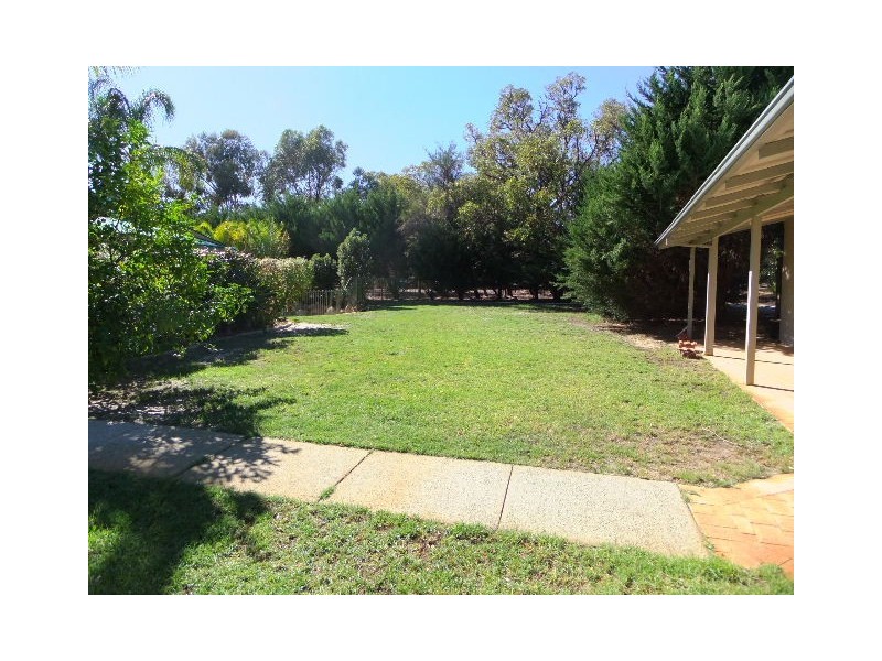 105 Garden Park Drive, Wanneroo WA 6065