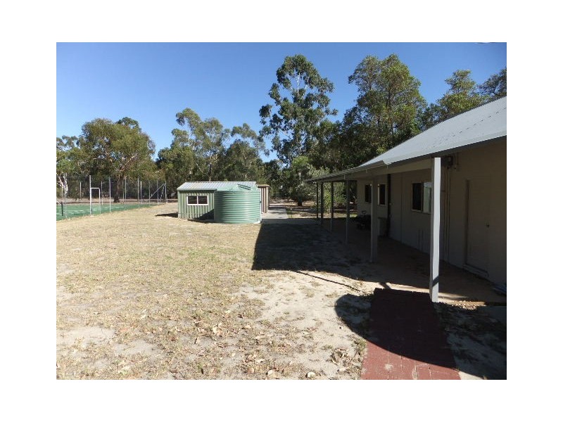 105 Garden Park Drive, Wanneroo WA 6065