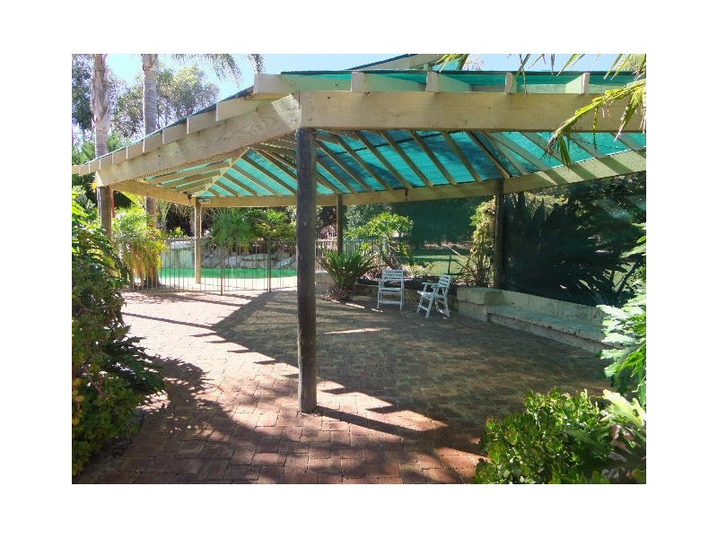 105 Garden Park Drive, Wanneroo WA 6065