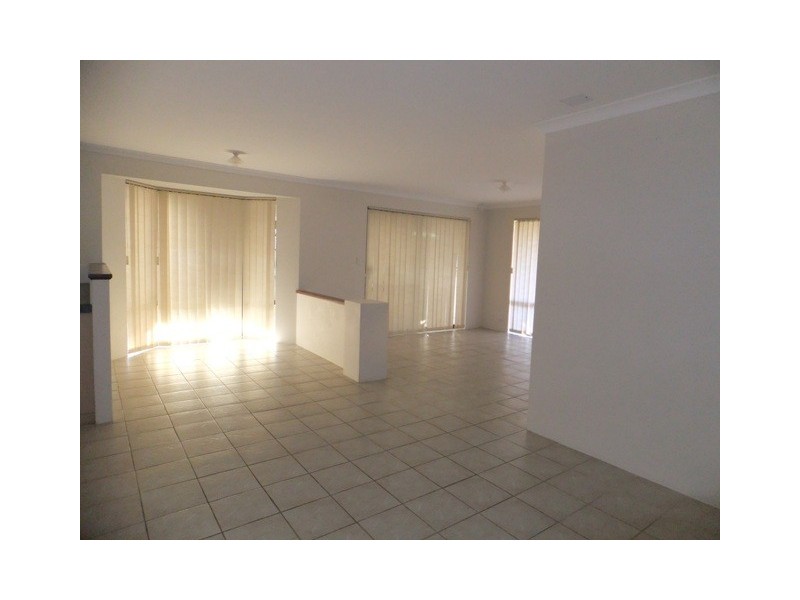 66 WARING GREEN, Clarkson WA 6030