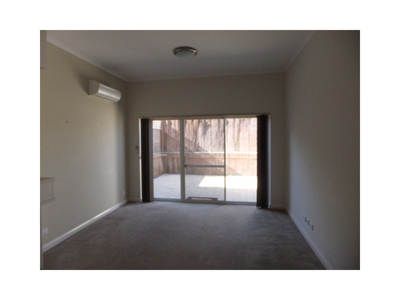 284 OCEAN KEYS BLVD, Clarkson WA 6030