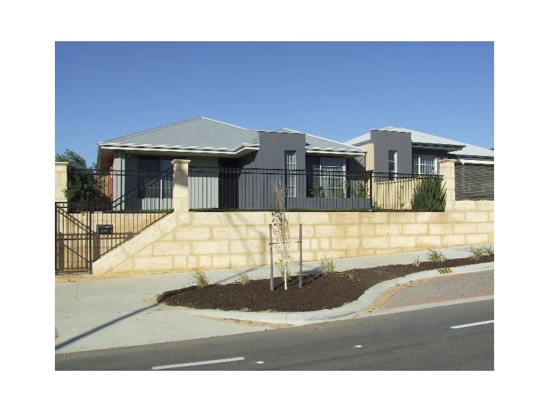 176 BENENDEN AVENUE, Butler WA 6036