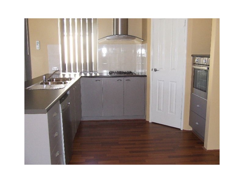 176 BENENDEN AVENUE, Butler WA 6036