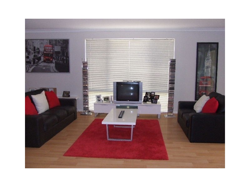 5 COSTELLOE GARDENS, Butler WA 6036