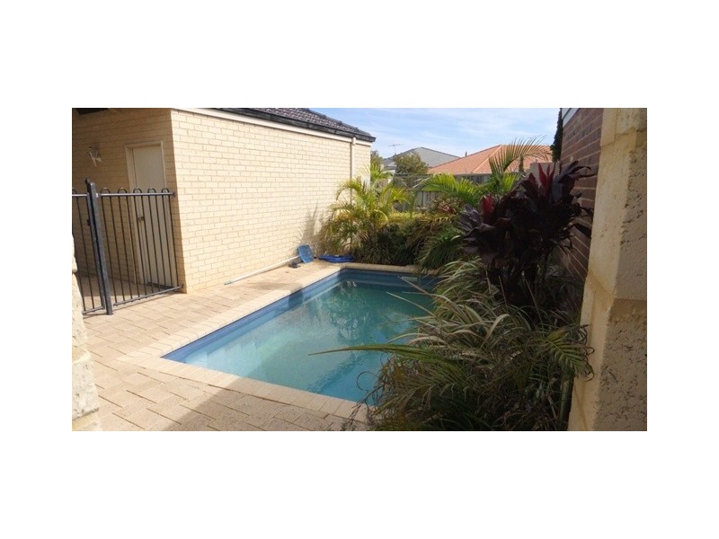 58 Mulgrave Loop, Mindarie WA 6030