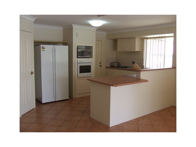 50 Combewood Loop, Carramar WA 6031