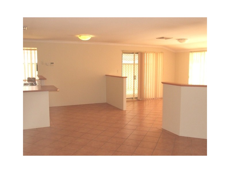 50 Combewood Loop, Carramar WA 6031