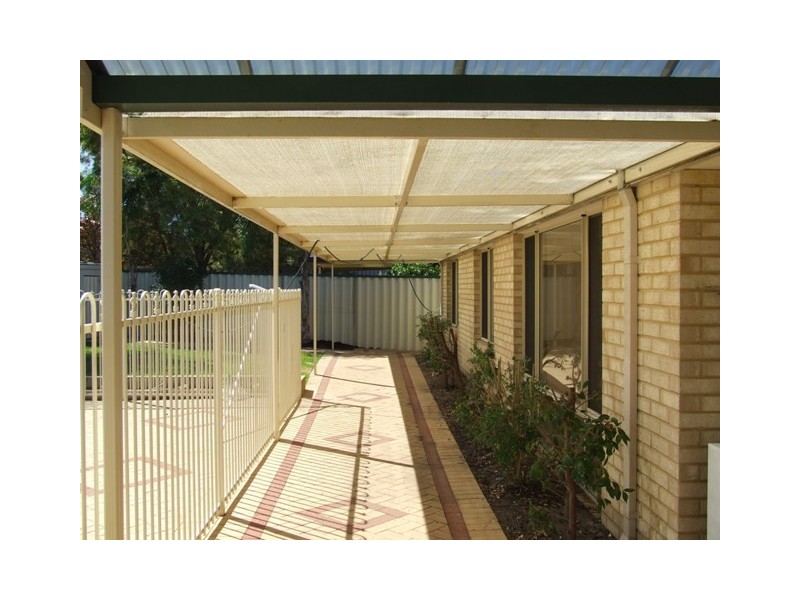 50 Combewood Loop, Carramar WA 6031