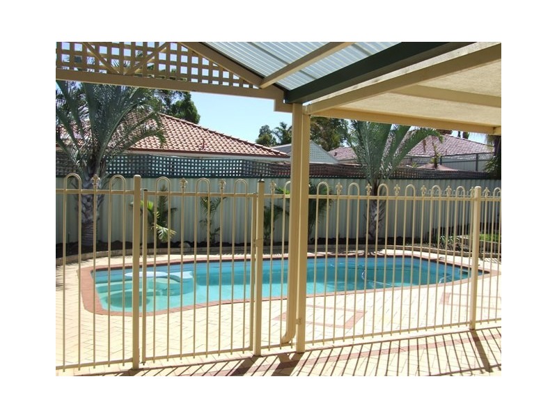 50 Combewood Loop, Carramar WA 6031