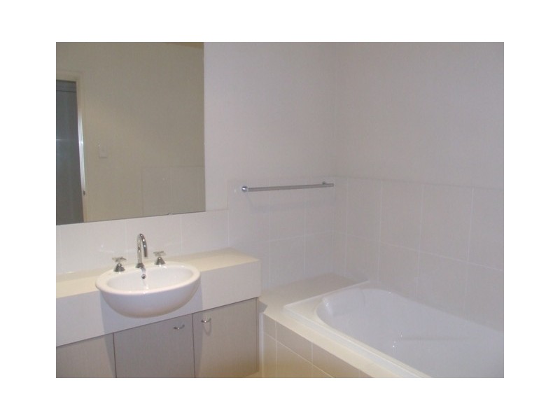 18/10 Pavonia Link, Clarkson WA 6030