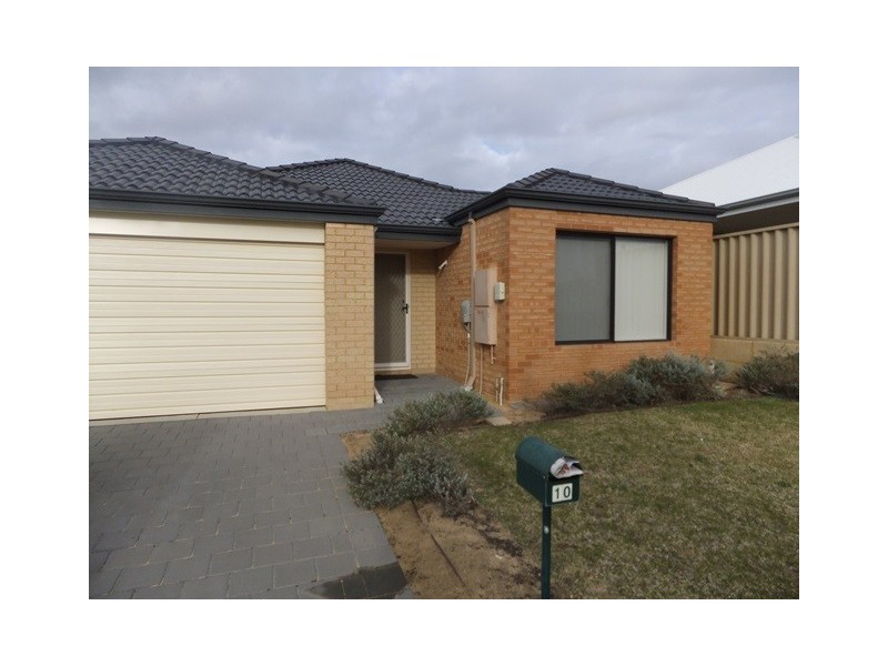10 Verwood Green, Butler WA 6036