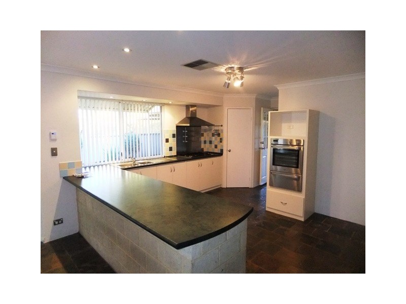 116 Balladong Loop, Carramar WA 6031