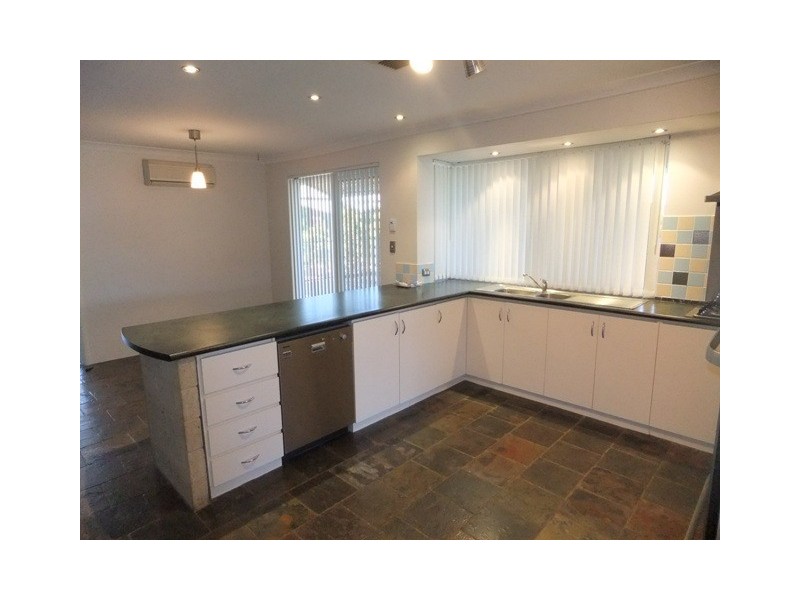 116 Balladong Loop, Carramar WA 6031