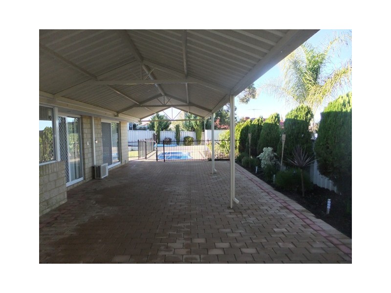 116 Balladong Loop, Carramar WA 6031
