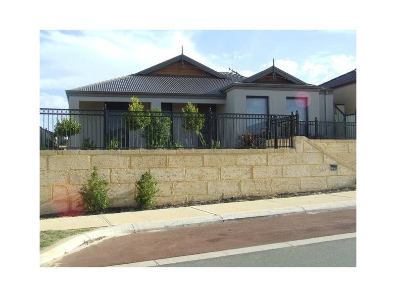 3 Salamanca Turn, Clarkson WA 6030