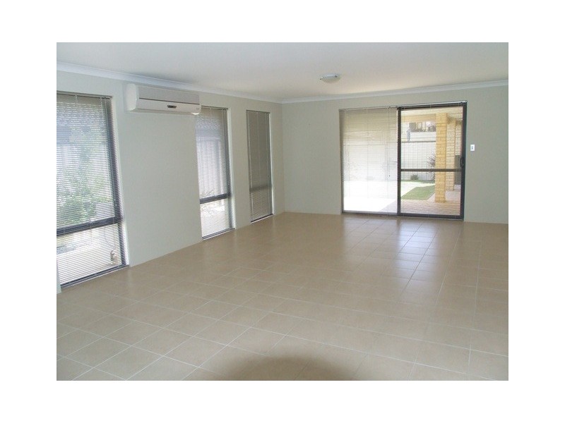3 Salamanca Turn, Clarkson WA 6030