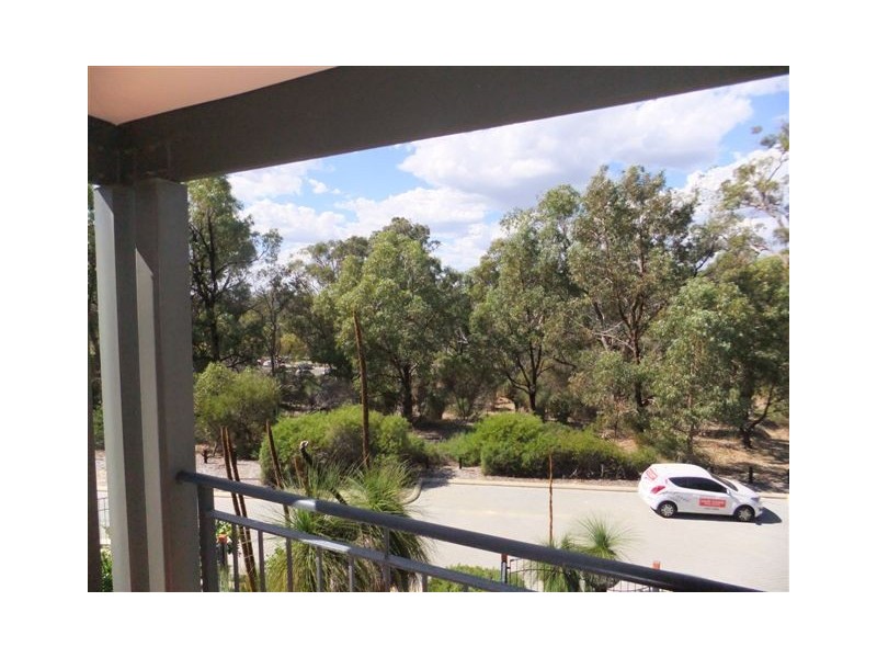 15 Woodswallow Close, Joondalup WA 6027