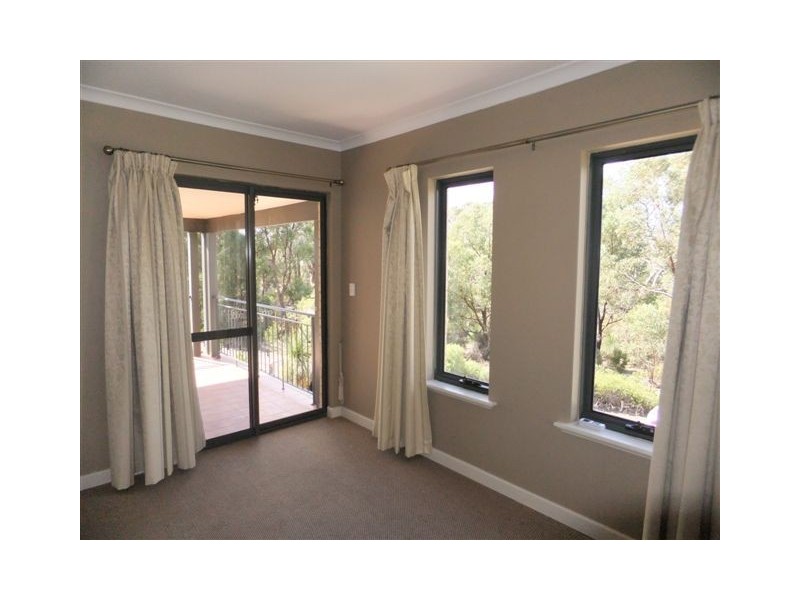 15 Woodswallow Close, Joondalup WA 6027