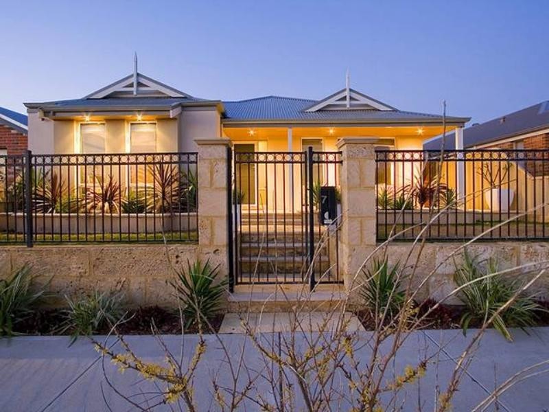 7 Salterforth Road, Butler WA 6036