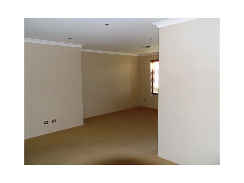 8 Leyland Road, Butler WA 6036